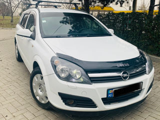 Opel Astra foto 1