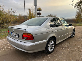 BMW 5 Series foto 6