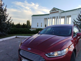 Ford Fusion foto 2