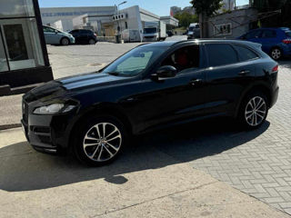 Jaguar F-PACE foto 8