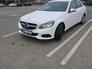 Mercedes E-Class foto 1