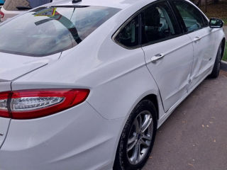 Ford Fusion foto 3