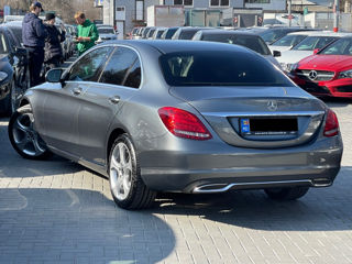 Mercedes C-Class foto 5