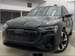 Audi Q8 foto 1