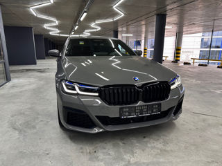 BMW 5 Series foto 2