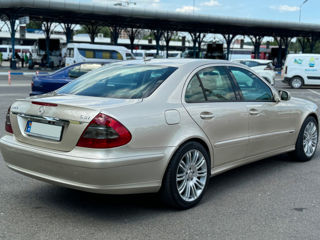 Mercedes E-Class foto 8