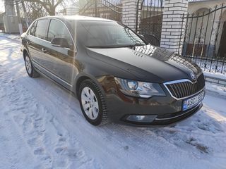 Skoda Superb foto 2