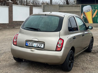 Nissan Micra foto 6