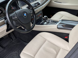 BMW 5 Series Gran Turismo foto 6