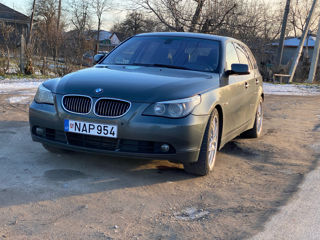 BMW 5 Series foto 2