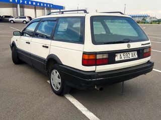 Volkswagen Passat foto 3