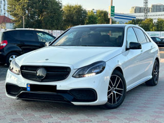 Mercedes E-Class foto 1