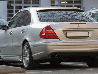 Спойлер мерседес w211 (комплект) спойлера W210 Mercedes w211 w210 AMG spoiler Тюнинг foto 3