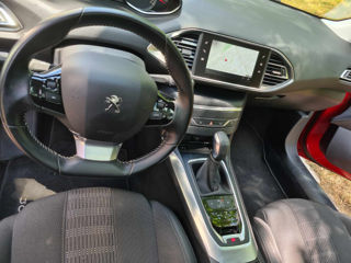 Peugeot 308 foto 8