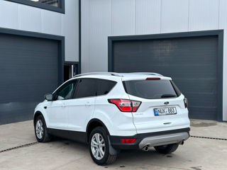 Ford Kuga foto 7