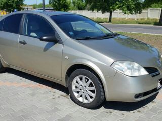 Nissan Primera foto 1