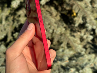 iPhone 13 (Product red) foto 3