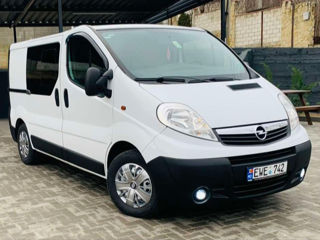 Opel Vivaro foto 5