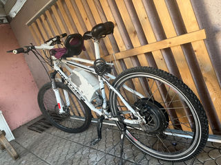 Bicicleta Electrică  foto 0