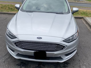 Ford Fusion foto 1