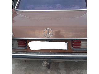 Mercedes Series (W123) foto 2