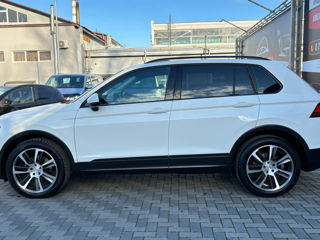 Volkswagen Tiguan foto 8