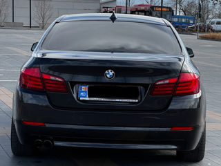 BMW 5 Series foto 5