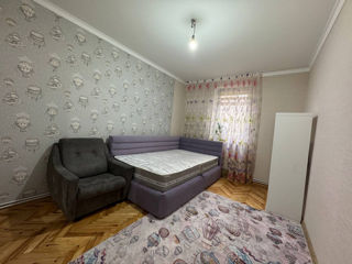 Apartament cu 3 odăi 75 m.p. foto 3