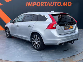 Volvo V60 foto 8