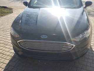 Ford Fusion foto 4