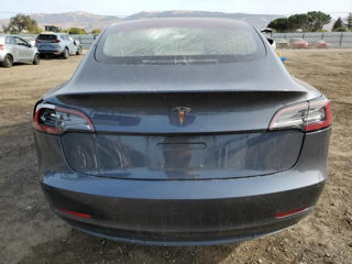 Tesla Model 3 foto 10