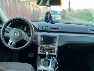 Volkswagen Passat foto 4