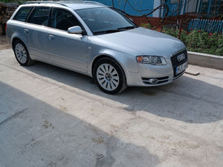 Audi A4 foto 1