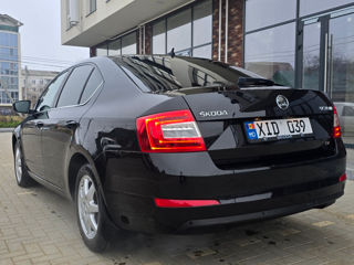 Skoda Octavia foto 3