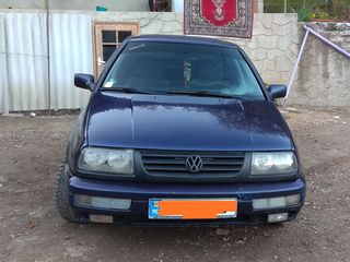 Volkswagen Vento foto 2