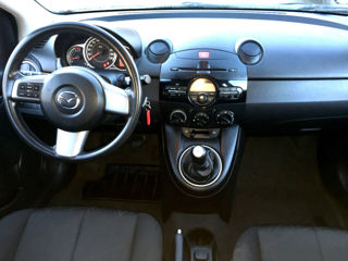 Mazda 2 foto 8