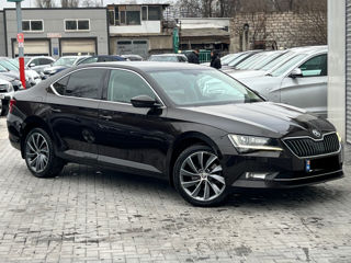 Skoda Superb foto 3