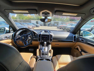 Porsche Cayenne foto 8