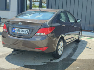 Hyundai Solaris foto 6