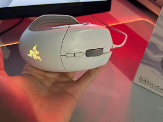 Mouse Razer basilisk foto 2