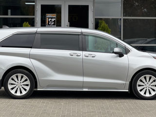 Toyota Sienna foto 7