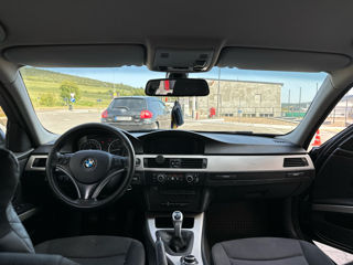 BMW 3 Series foto 6