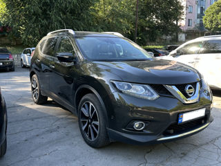 Nissan X-Trail foto 2