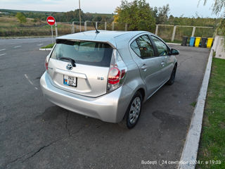 Toyota Prius c foto 3