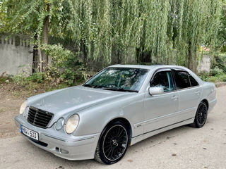 Mercedes E-Class