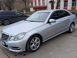 Mercedes E-Class foto 2