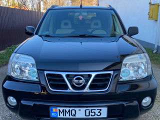 Nissan X-Trail foto 3