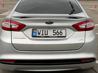 Ford Mondeo foto 6