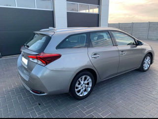 Toyota Auris foto 2