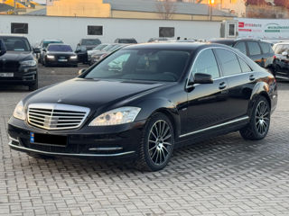 Mercedes S-Class